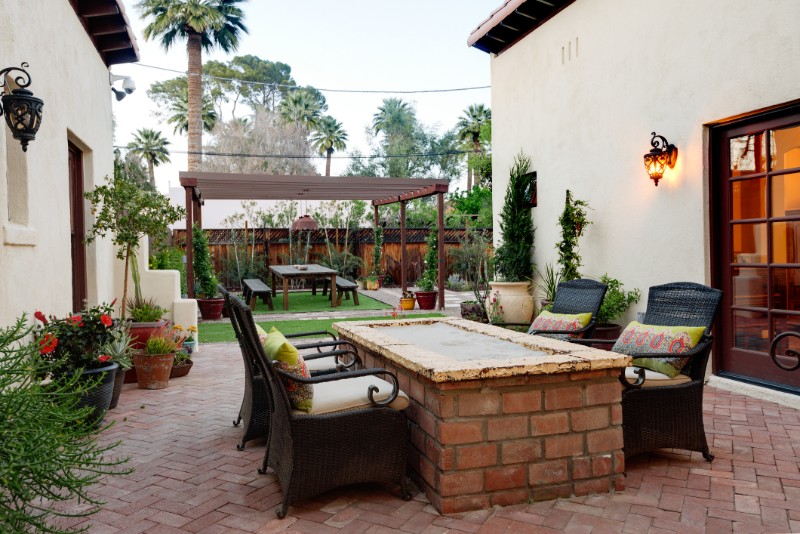 Desert home backyard.